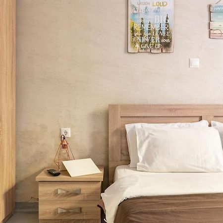 Cute Full Apt W/Backyard In Paleo Faliro 아테네 외부 사진